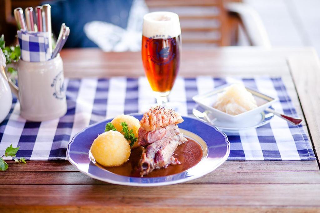 Hotel Brauereigasthof Schwanenbraeu Ebermannstadt Esterno foto