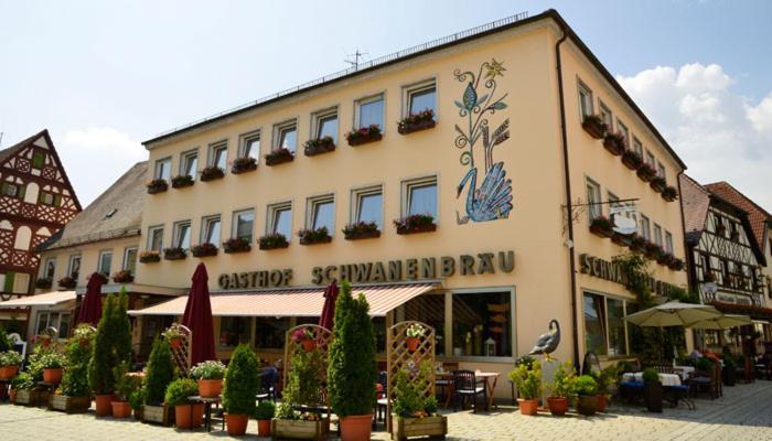 Hotel Brauereigasthof Schwanenbraeu Ebermannstadt Esterno foto